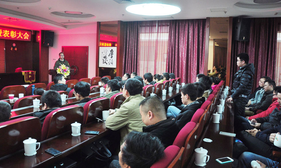 东升国际官网2014年度总结暨赞美大会05