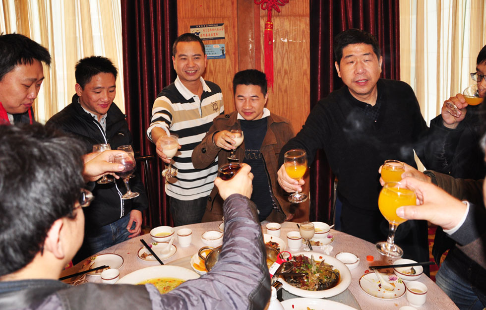 东升国际官网2014年度总结暨赞美大会17